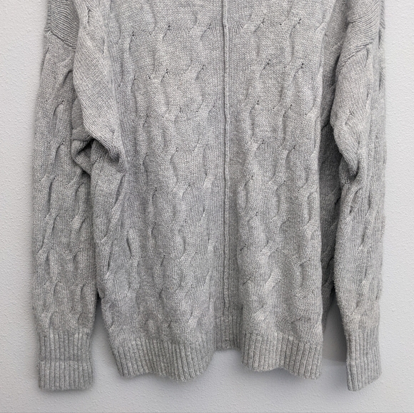 Vince Camuto Cable Knit Chunky Oversized Gray Sweater Shoulder Cut-outs … - Picture 3 of 8